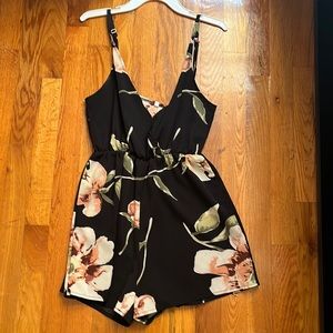 Women’s Romper x small / small floral